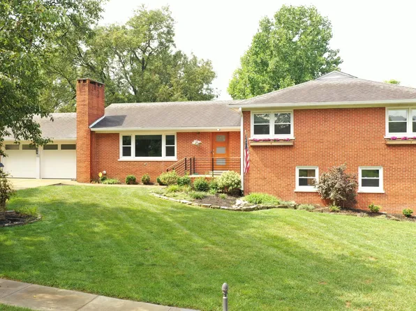 529 Meadow Ln, Versailles, KY 40383