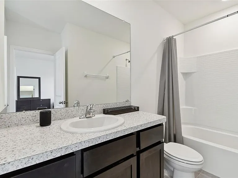 2880 Evergreen Elm Pass — Photo 23
