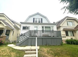 1725 S 70th St, West Allis, WI 53214