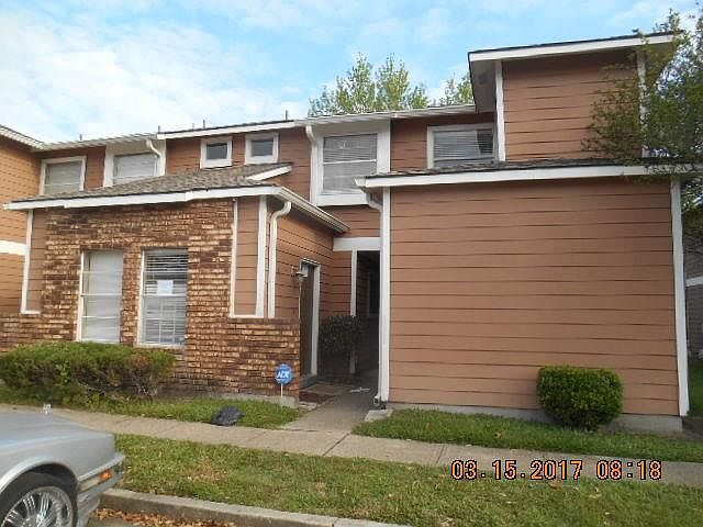 1st image of 2425 Oxford Pl APT 153
