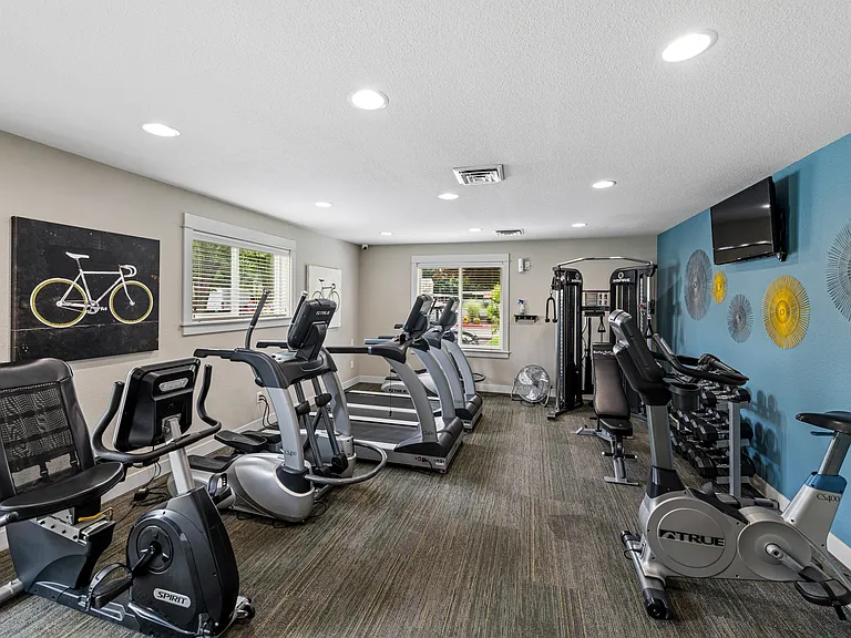 Monterey Apartments — Photo 5