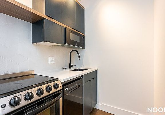 5th image of 123 Clifton Pl #4L