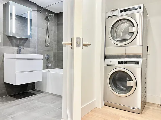 Rented by Pear NYC LLC | media 9