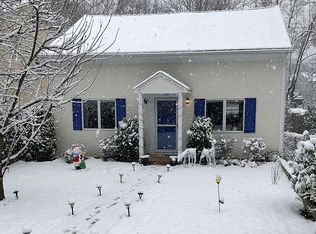 63 Sherwood Dr, Mamaroneck, NY 10538