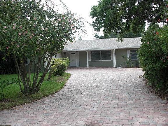 Another view of the driveway