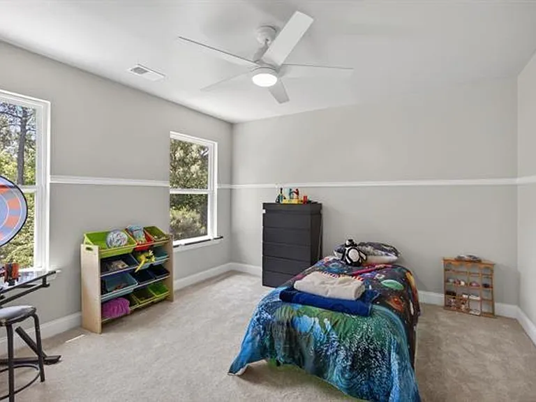 221 Allenbrooke Dr — Photo 40
