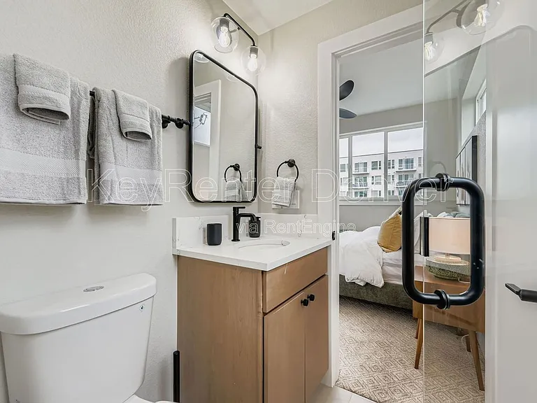 4100 E Warren Ave #2 — Photo 22