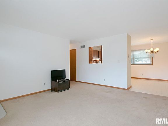 3rd image of 3515 3rd St #C