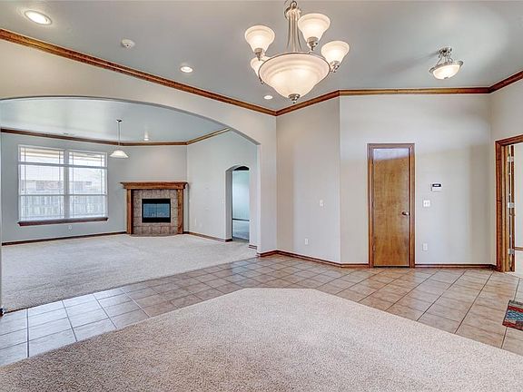2nd image of 13808 Agate Dr