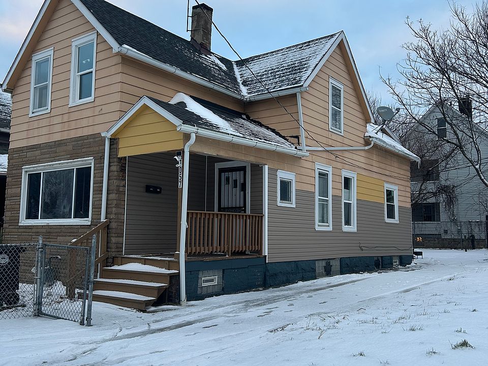 1st image of 1057 E 72nd St
