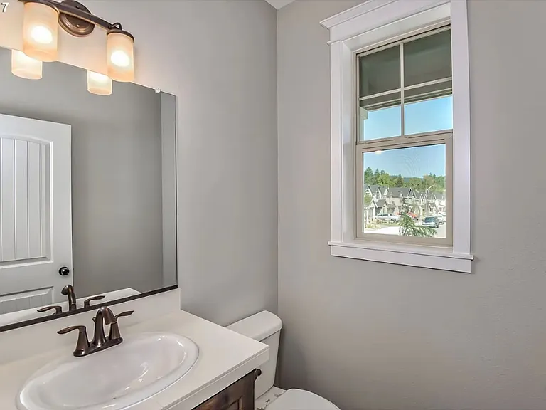 3879 Morris St — Photo 3
