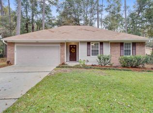 1804 Folkstone Rd, Tallahassee, FL 32312