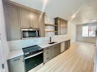 L0533 - D - Reed Place Condos, Portland, OR 97202