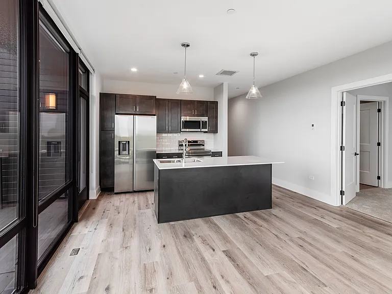 The Pierce At 7 Van Buren — Photo 45