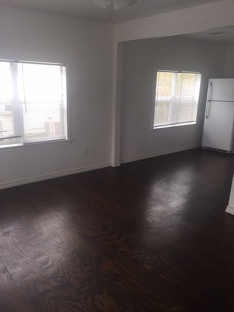 1st image of 204 Davis St
