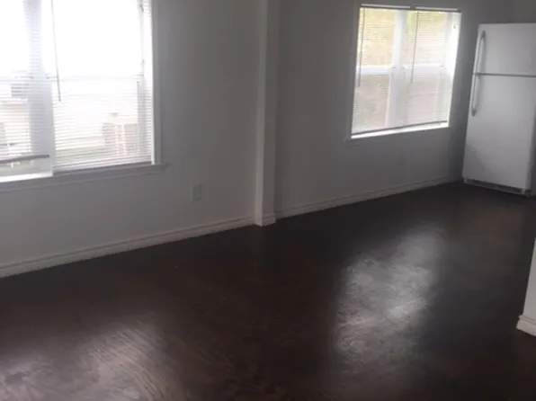 204 Davis St, Bryan, TX 77801