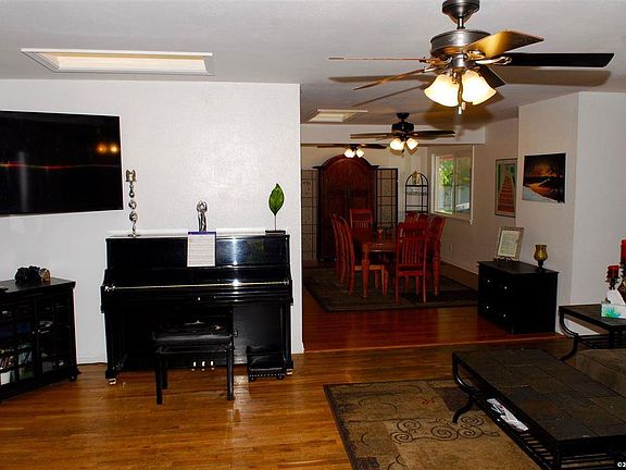 5th image of 3285 Delna Dr