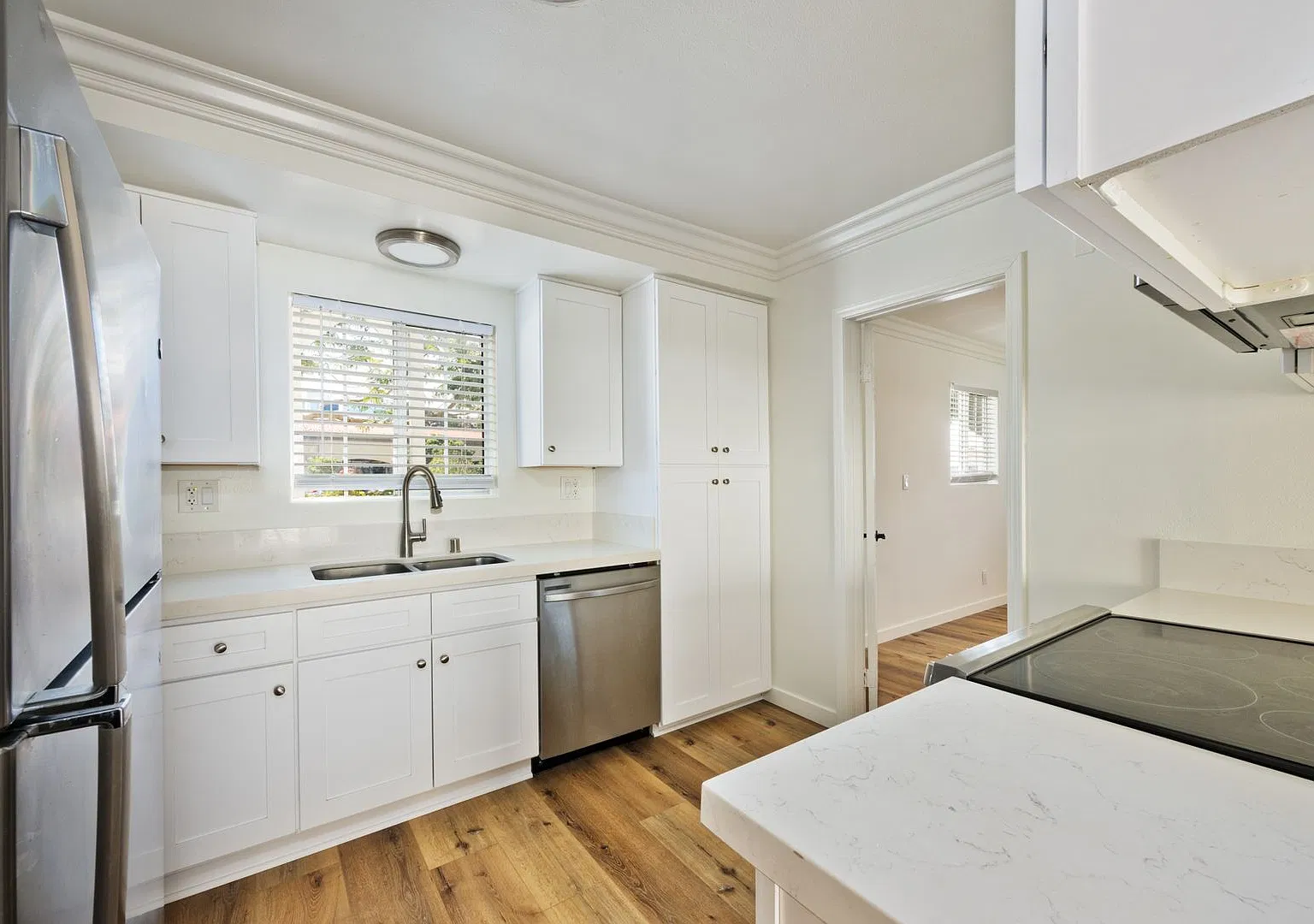 1223 Beryl — Photo 2