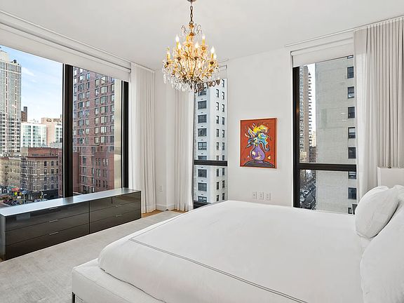 5th image of 360 E 89th St #6AB