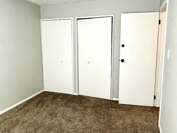 4933 Oakwood Trl, Indianapolis, IN 46268