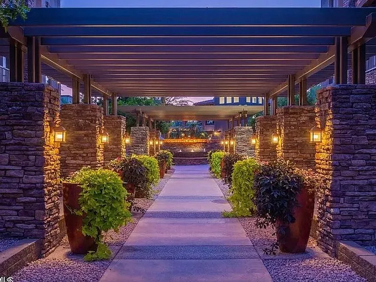 Ground entry pool area.
