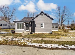 105 E Cook St, Waynesfield, OH 45896