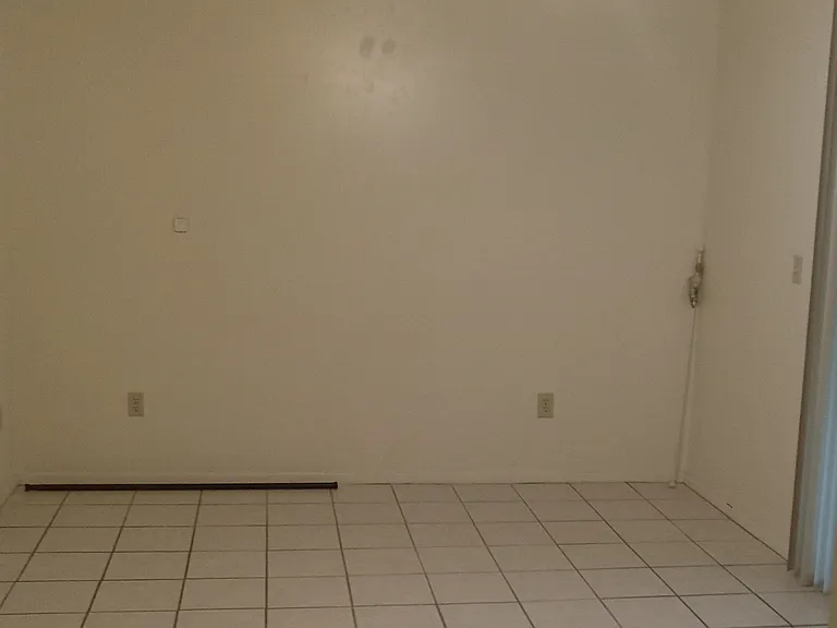 3750 N Country Club Rd #10 — Photo 5