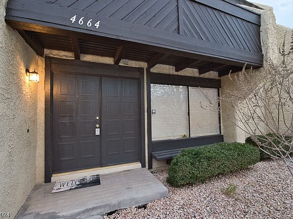 2nd image of 4664 Comnor Hill Ln