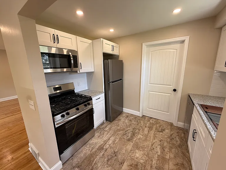 52 Losson Rd #1 — Photo 6