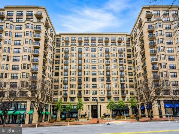 7710 Woodmont Ave APT 811, Bethesda, MD 20814