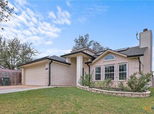 5219 E Lakeshore Dr, Belton, TX 76513