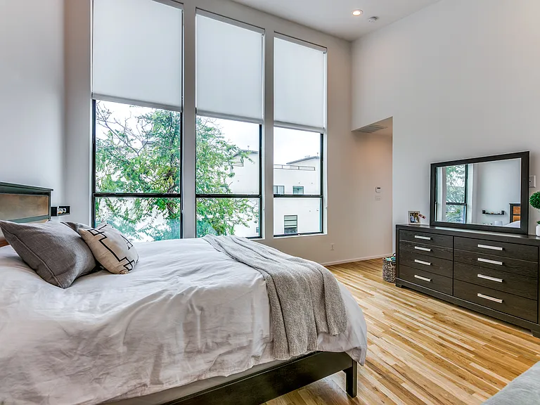 1839 Summit Ave #3 — Photo 21