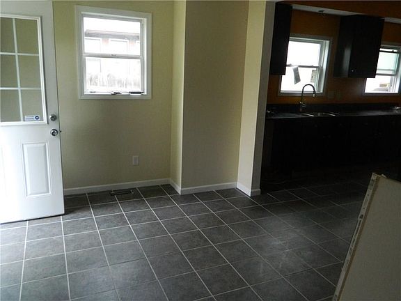 4th image of 1136 S Churchman Ave