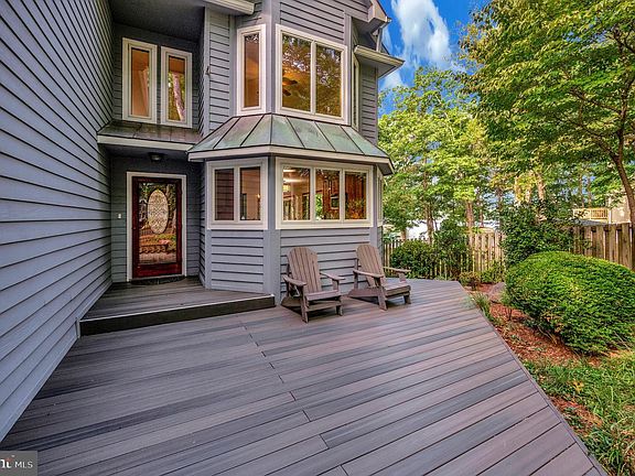 4th image of 205 Skyline Rd