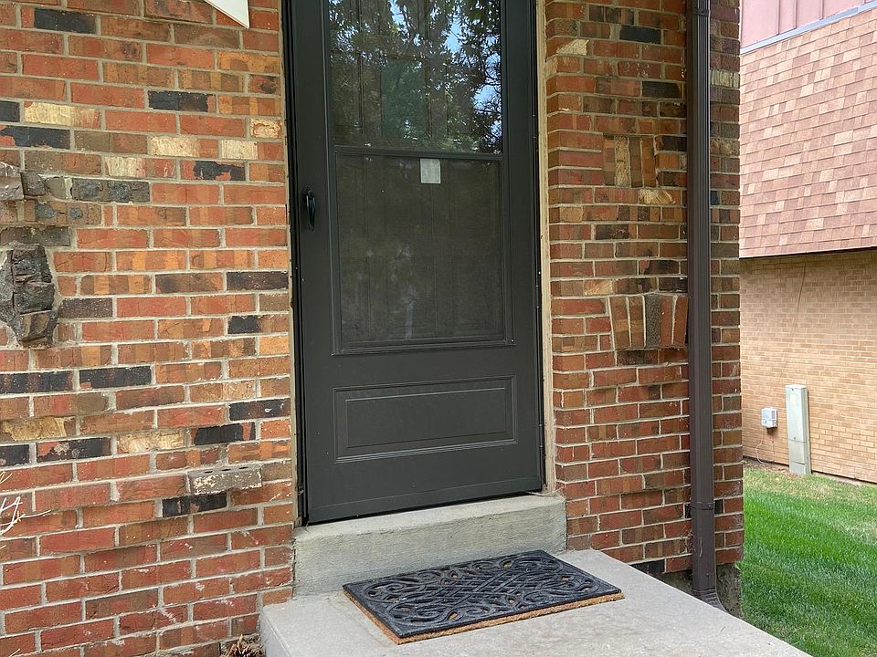Front of unit