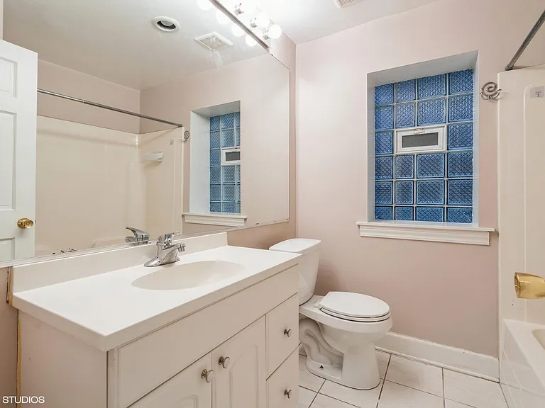 3337 N Kenmore Ave #GDN — Photo 16