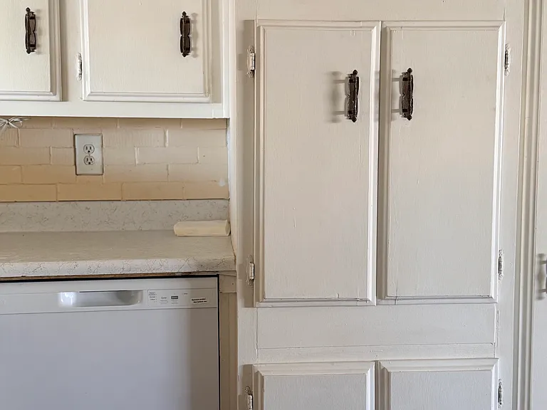 32160 Cody Ave — Photo 8