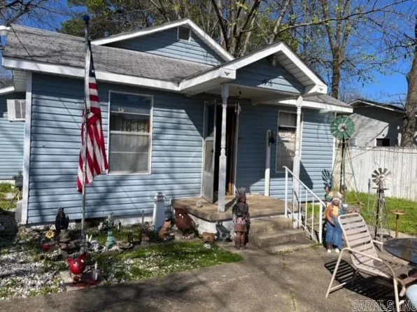 1916 Erbach St, Conway, AR 72034