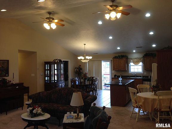4th image of 102 Sidney Ln
