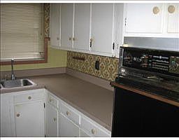 3rd image of 3415 W New Orleans Ave