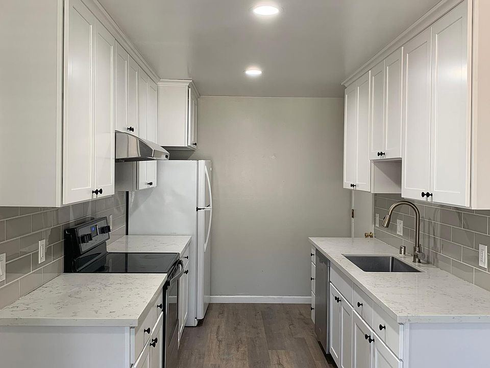 1st image of 84 Kim Louise Dr APT 4