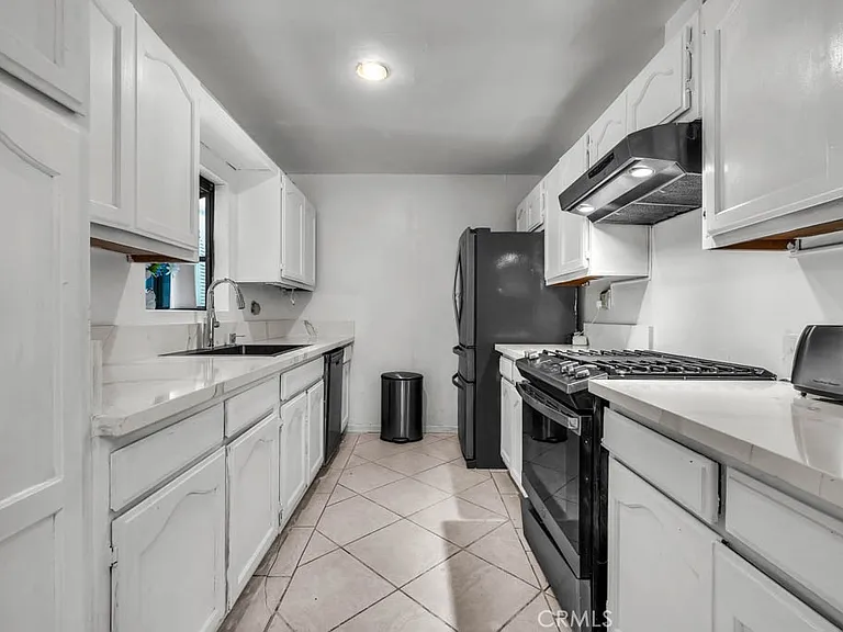 17443 Elkwood St — Photo 12