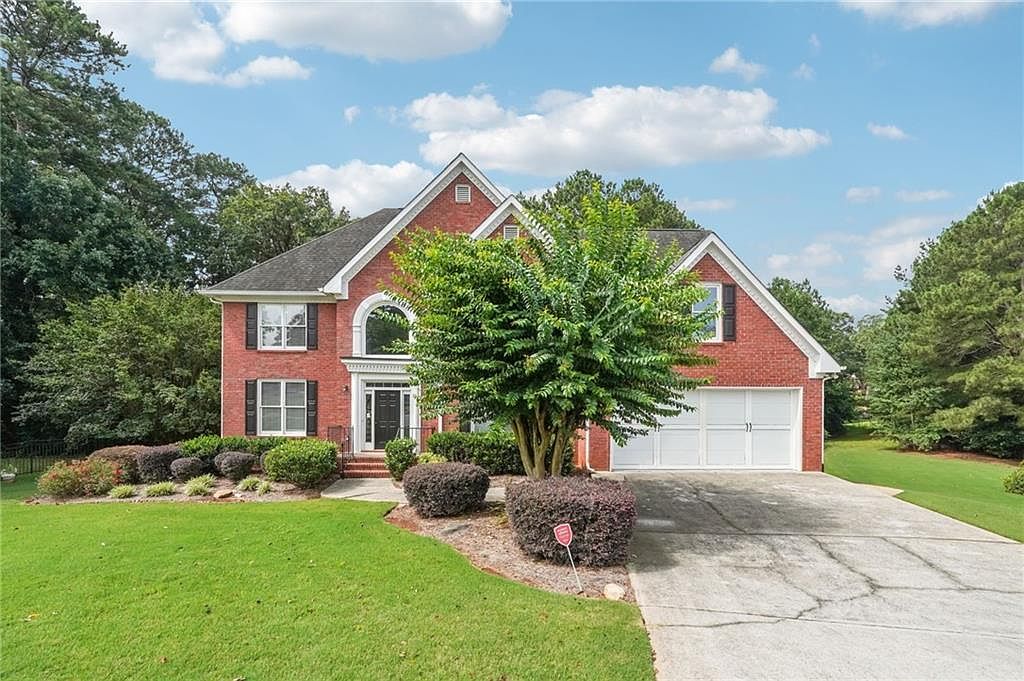 5855 Dovnick Dr SW, Lilburn, GA 30047 Zillow