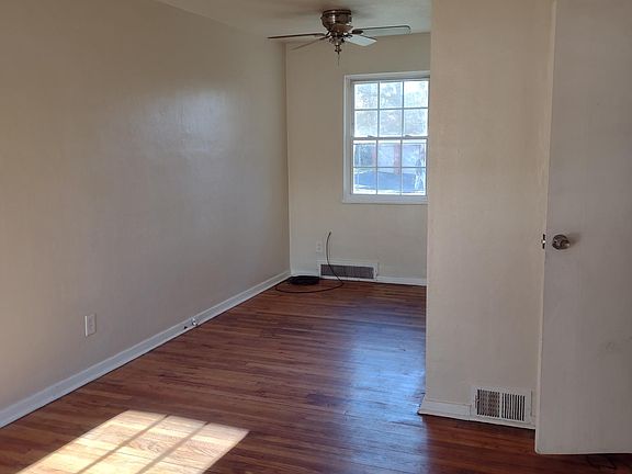 3rd image of 441 Kenwood Dr APT G
