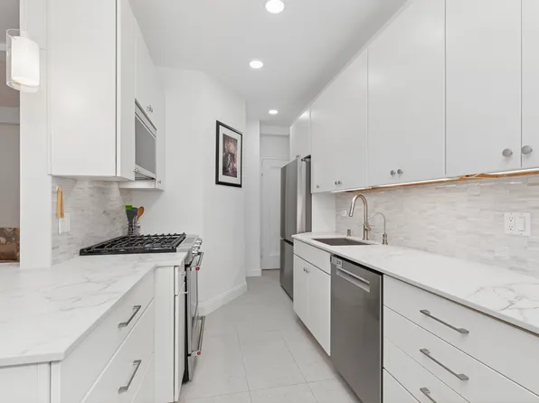 215 West 75th Street image 4 of 8