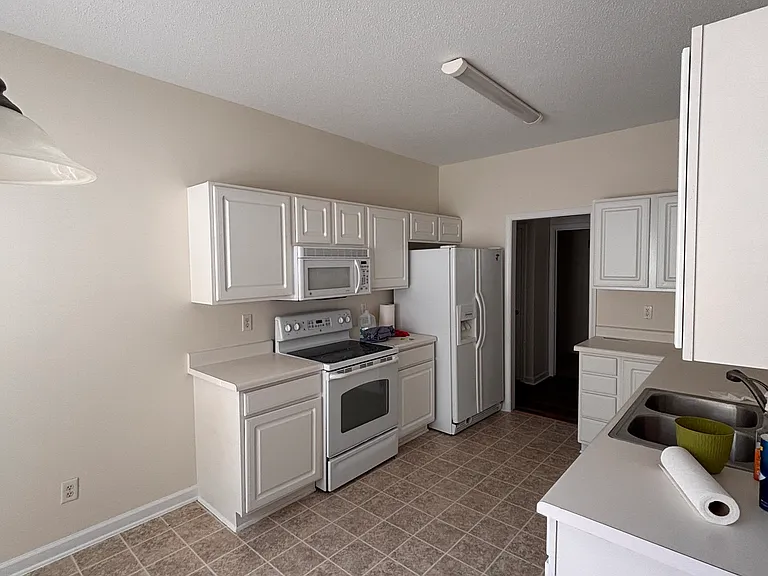 7 Thornwood Ct — Photo 14