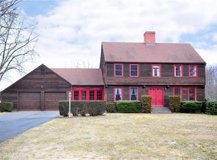 990 Russell Ave, Suffield, CT 06078