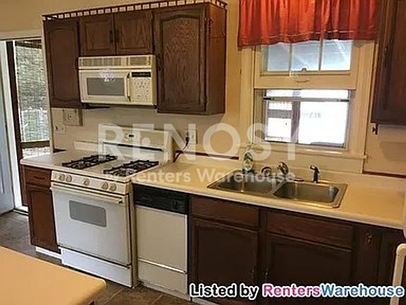 3rd image of 3116 Mondamin St