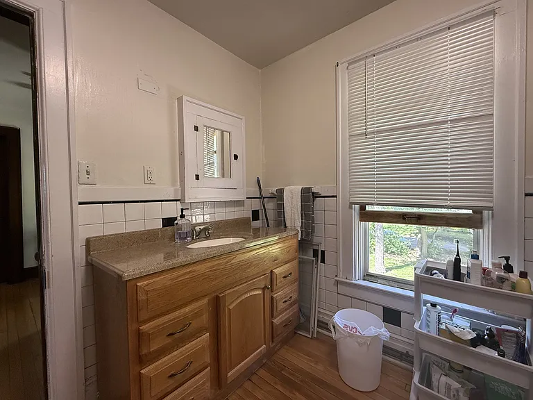 1008 W Huron St — Photo 17