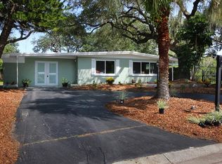 197 15th St NW, Largo, FL 33770